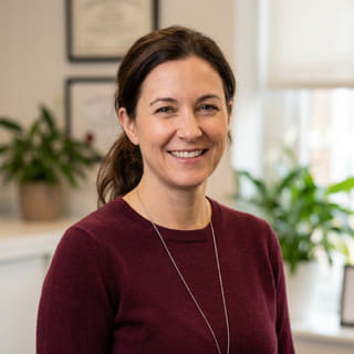 Laura Bennett, vermeld als Hoofd Platformstandaarden bij Lente Waardiek, op een profielfoto